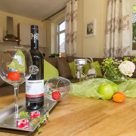 Ostseeperlen-haus 1 *