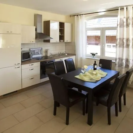 Ostseeperlen-haus 1 *